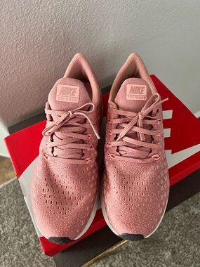 Nike Women's Zoom Pegasus 35 - Dusty Rose Pink Running Shoes